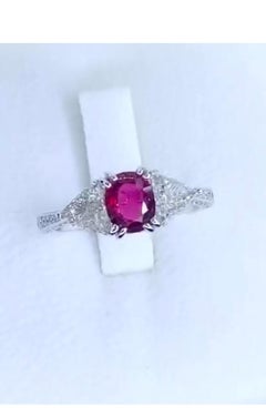 AIG Certified  1.00 Ct Siamese Ruby Diamonds 18k Gold Ring