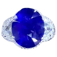 AIG Certified 10.00 Carat Ceylon Blue Sapphire 1.40 Ct Diamonds 18K Gold Ring