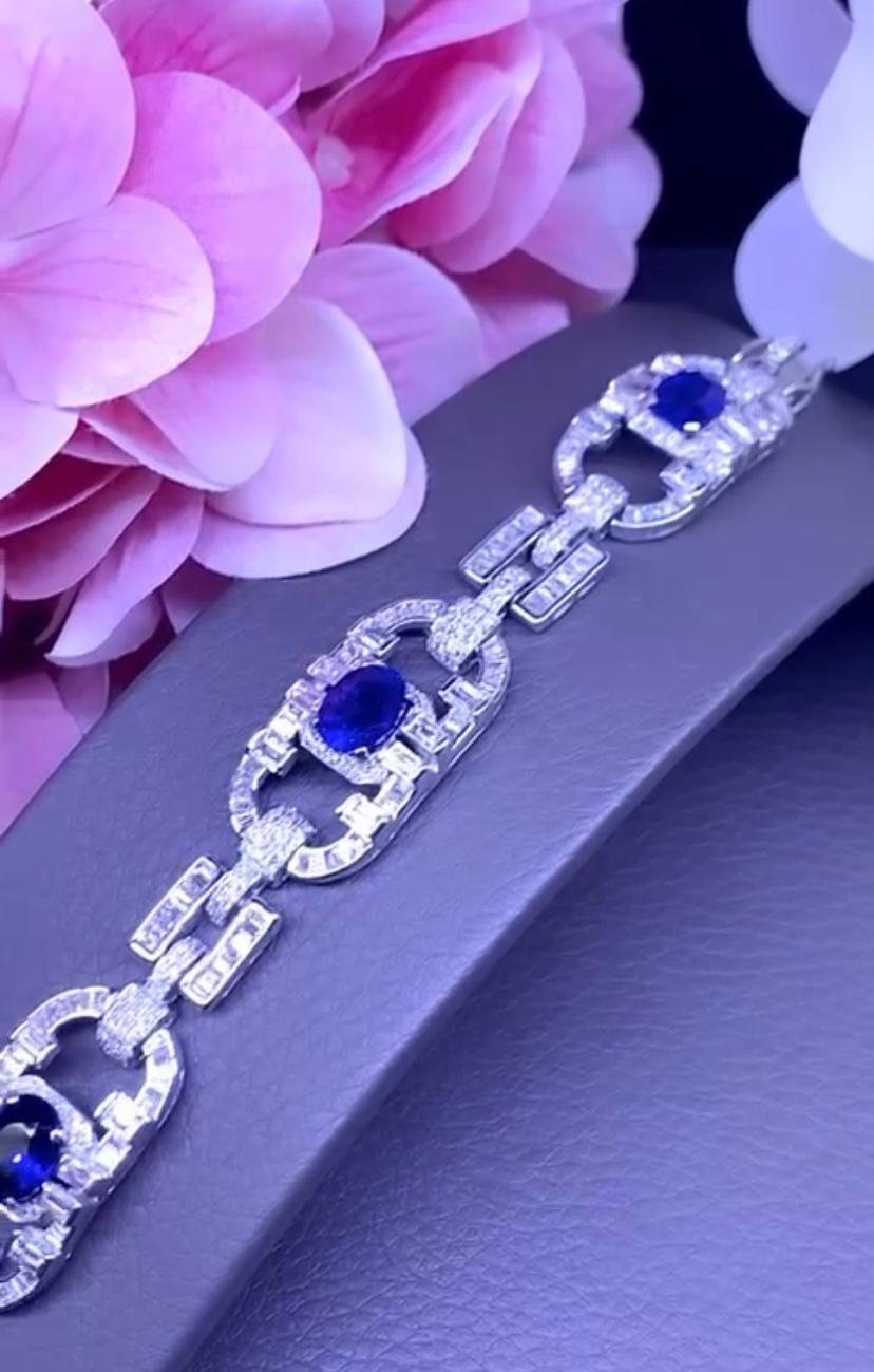 AIG Certified 11.10 Carats Ceylon Sapphires  5.94 Ct Diamonds 18K Gold Bracelet  In New Condition For Sale In Massafra, IT