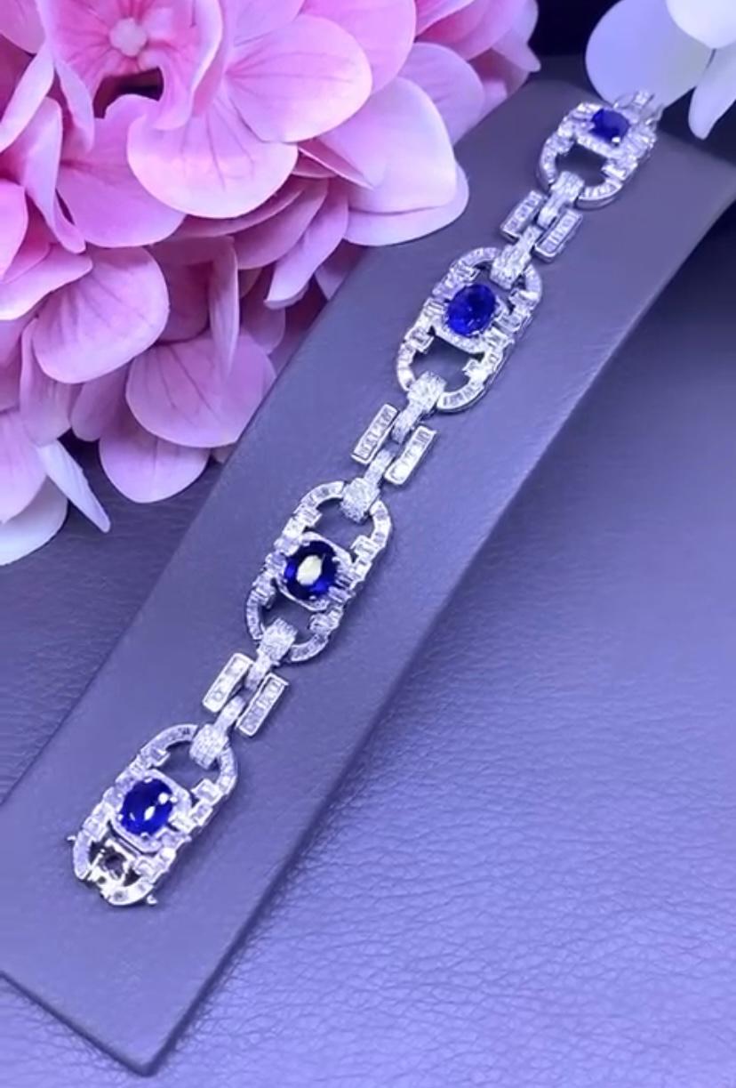 AIG Certified 11.10 Carats Ceylon Sapphires  5.94 Ct Diamonds 18K Gold Bracelet  For Sale 1