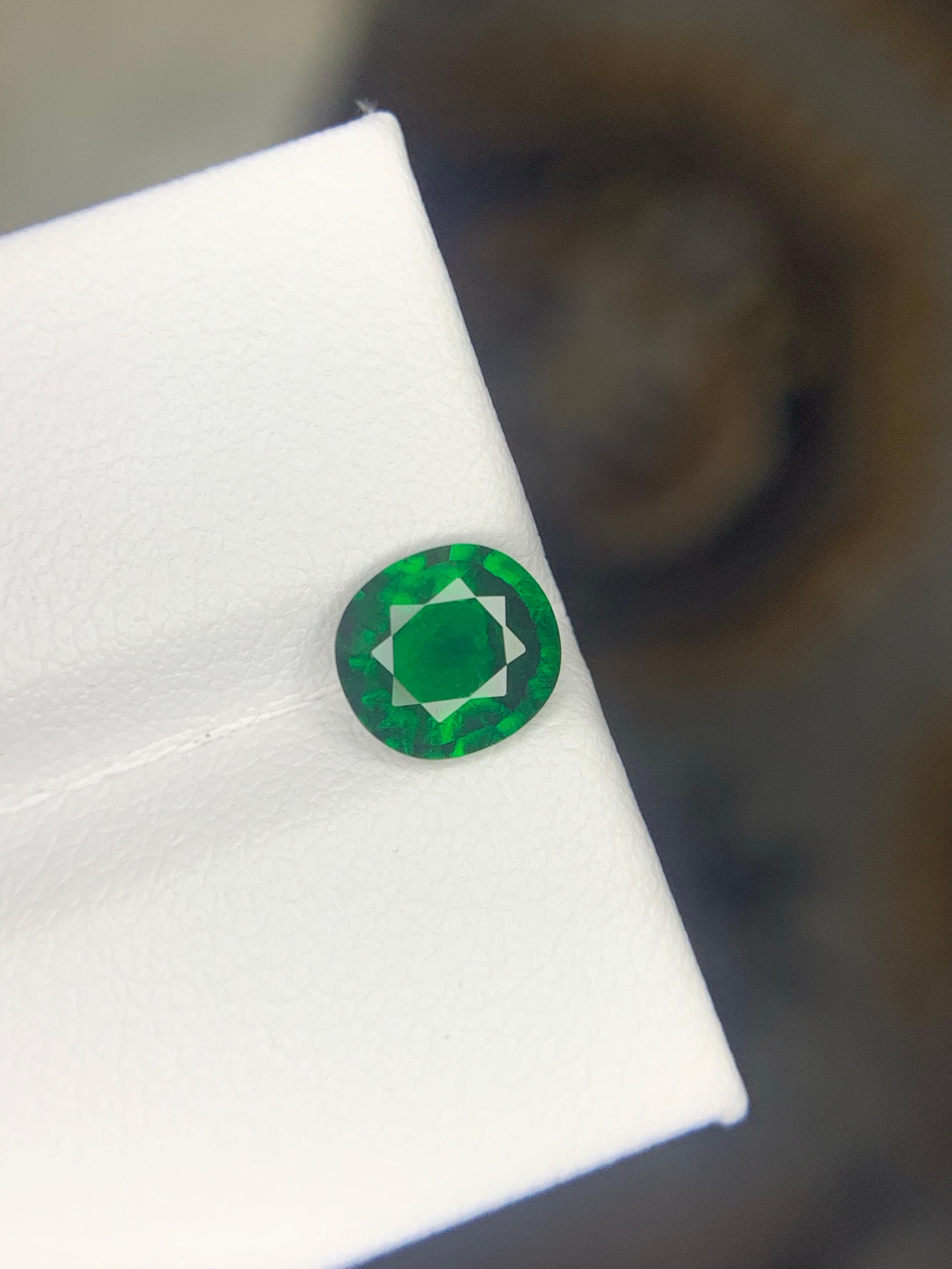 Gemma con taglio a cuscino certificata AIG da 1.17 carati di granato tsavorite naturale sfuso in vendita 4