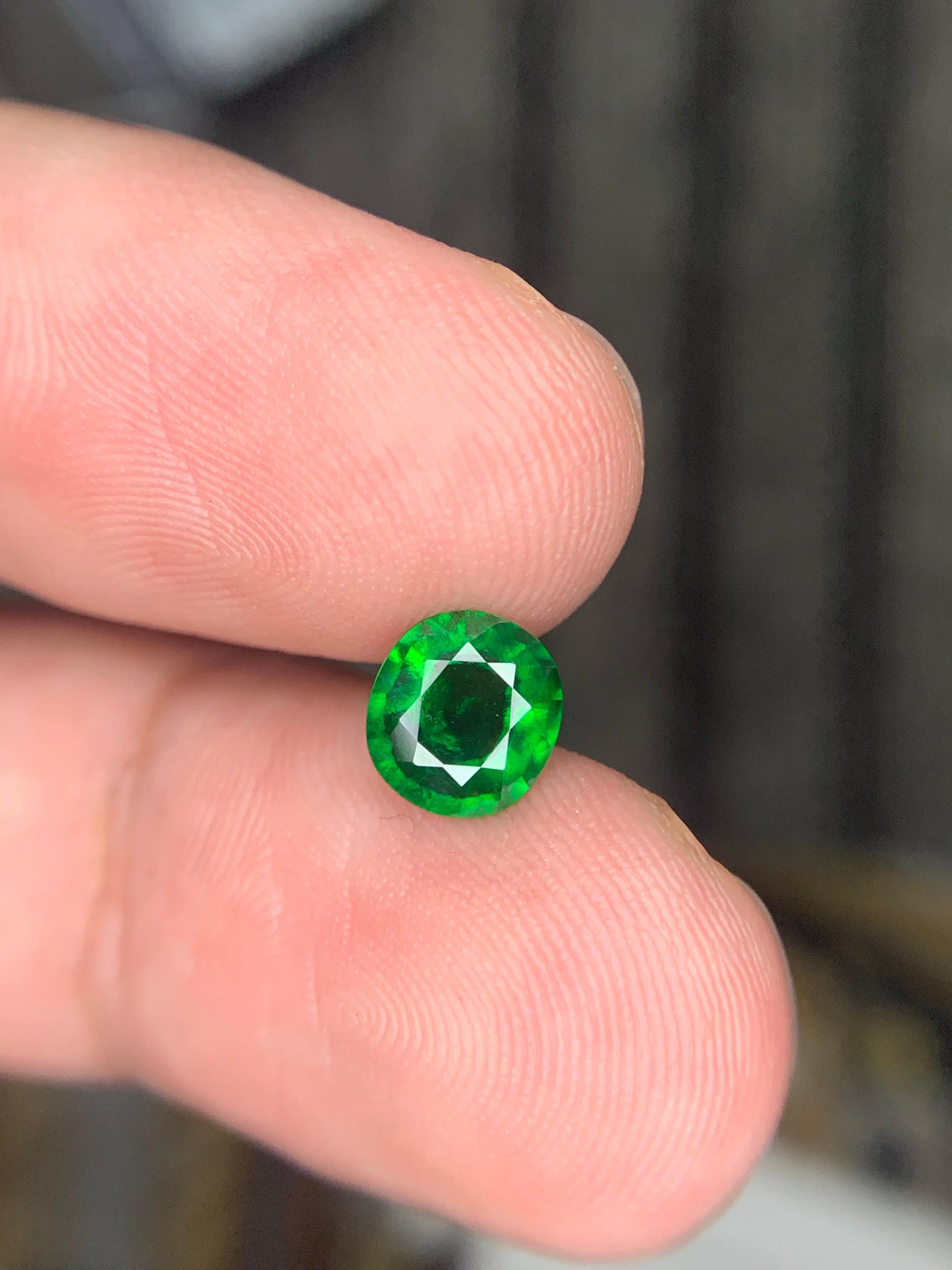 Gemma con taglio a cuscino certificata AIG da 1.17 carati di granato tsavorite naturale sfuso in vendita 8