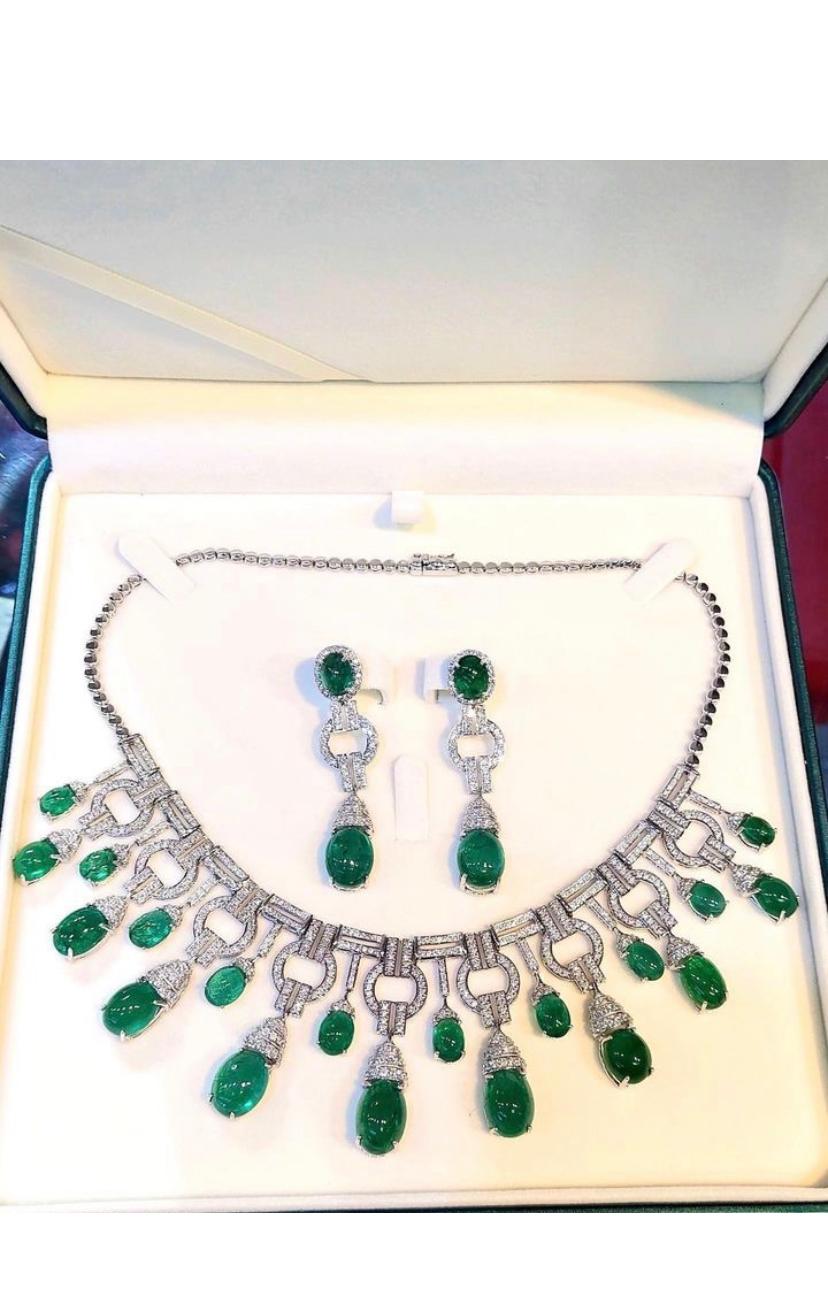 AIG Certified 118.61 Ct Zambian Emeralds  10.48 Ct  Diamonds 18k Gold Necklace  For Sale 5
