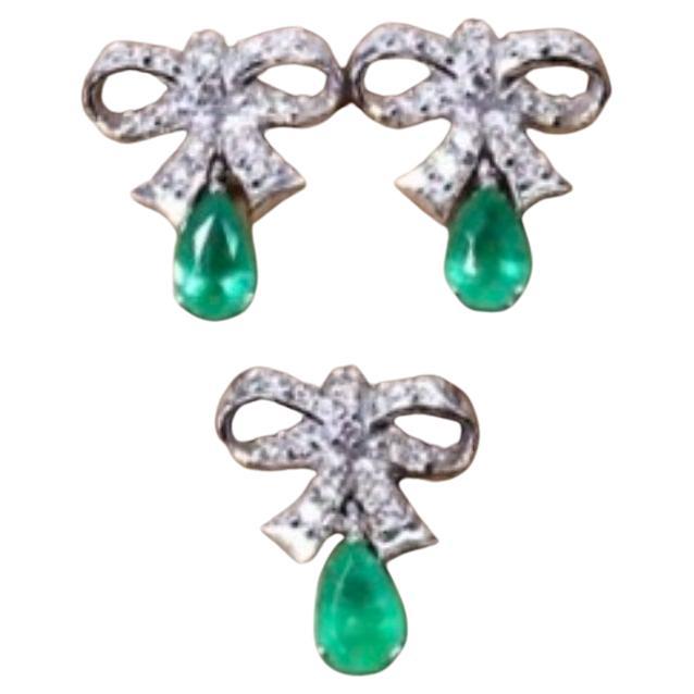 AIG Certified 1.20 Carat Zambian Emeralds Diamonds 18K Gold Parure