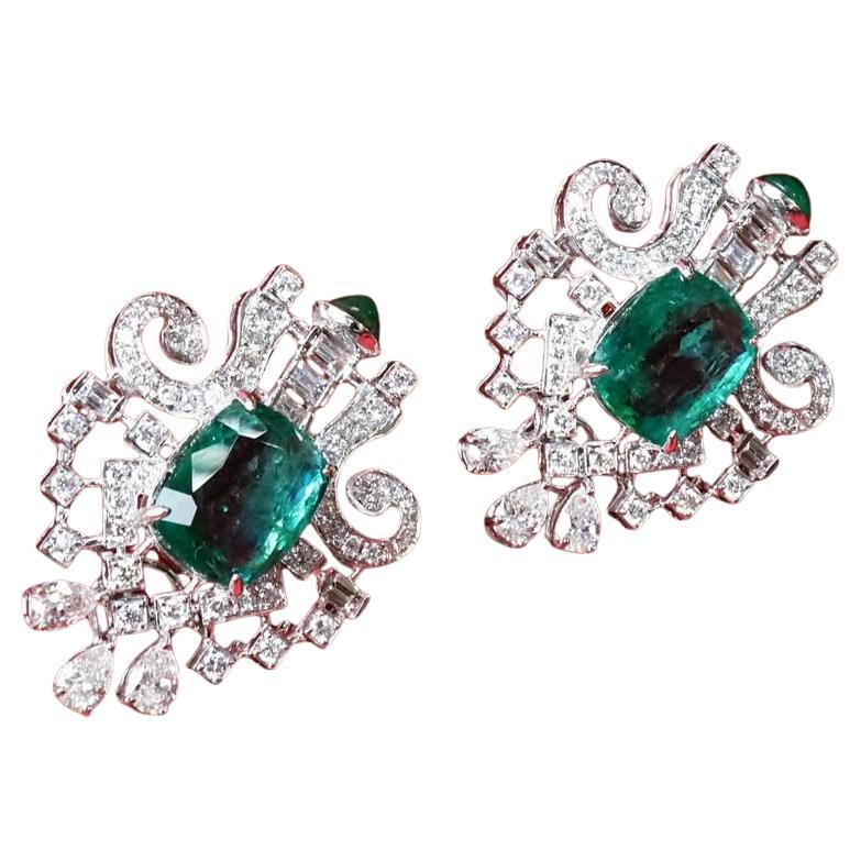 AIG zertifiziert 12,00 Karat sambische Smaragde 3,40 Karat Diamanten 18K Gold Ohrringe