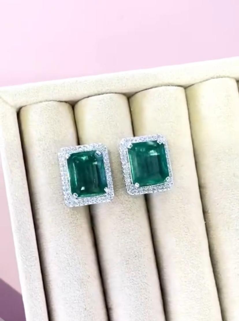 AIG Certificado 12,00 Quilates Esmeraldas de Zambia Diamantes Pendientes de Oro de 18k en Nuevo estado para la venta en Massafra, IT