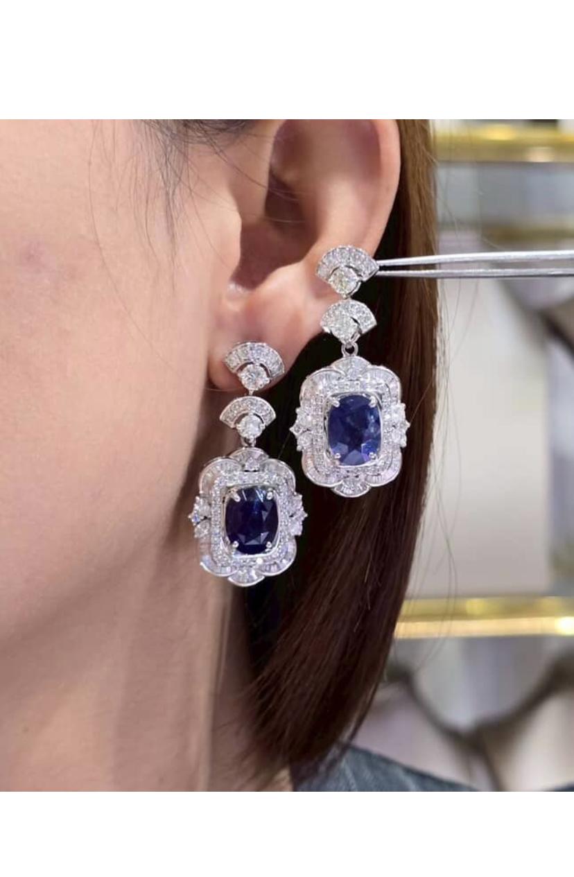 Boucles d'oreilles en or 18 carats certifiées AIG 12,00 ct saphirs de Ceylan 4,90 ct diamants en vente 1