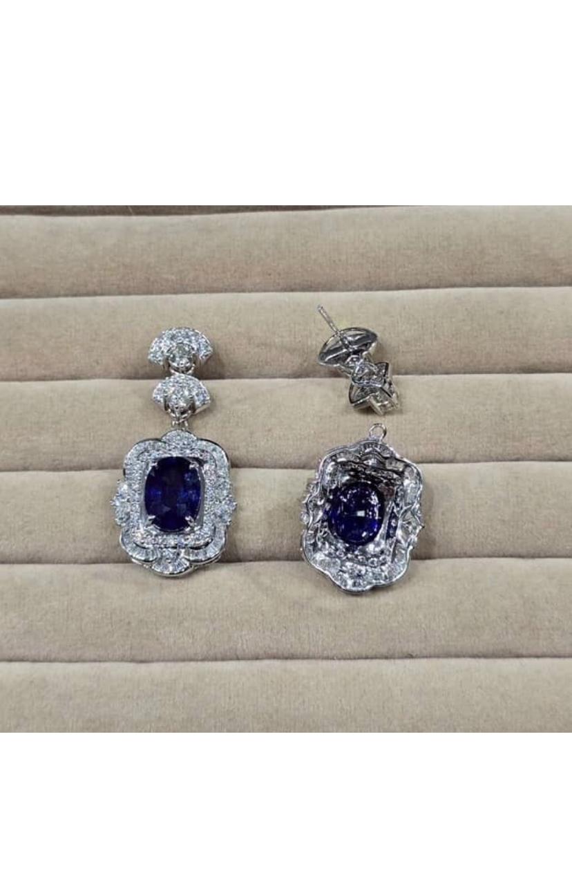 Boucles d'oreilles en or 18 carats certifiées AIG 12,00 ct saphirs de Ceylan 4,90 ct diamants en vente 2