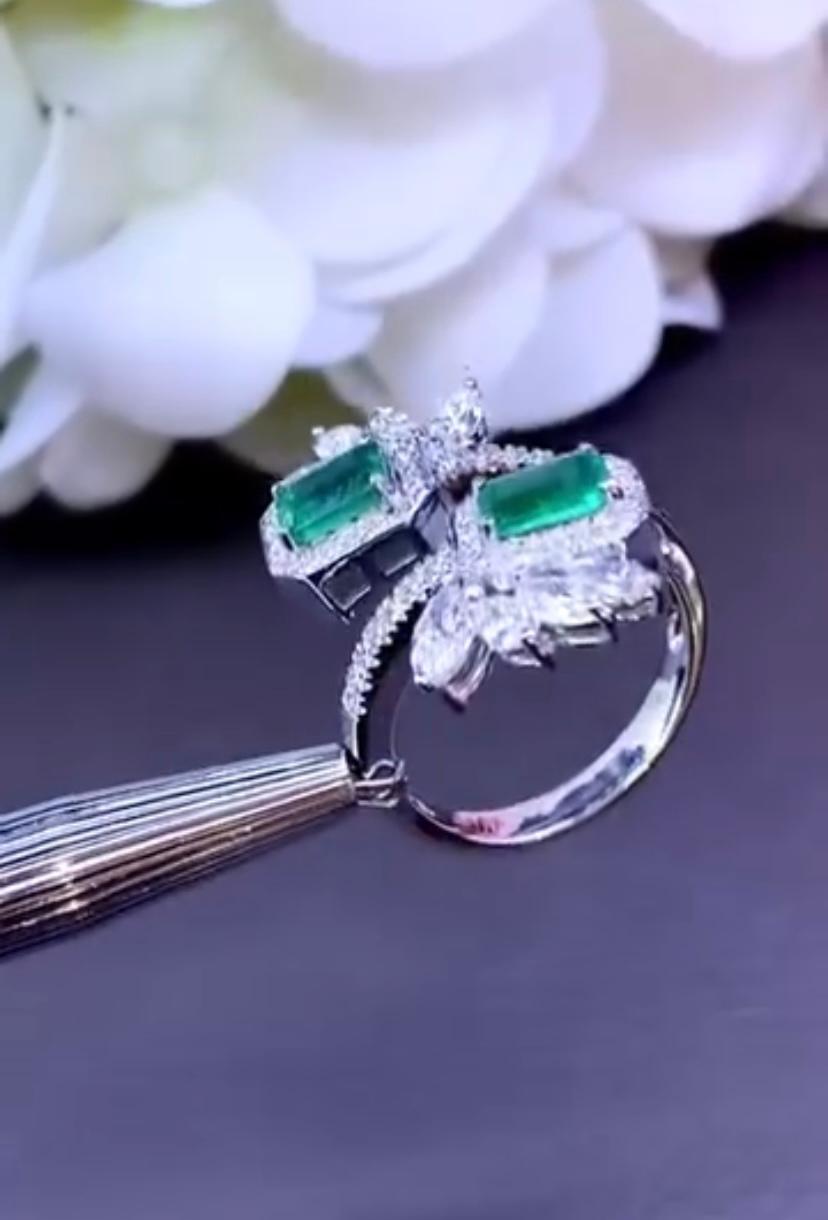 AIG Certified 1.21 Ct Zambian Emeralds 1.15 Ct Diamonds 18k Gold Ring For Sale 1