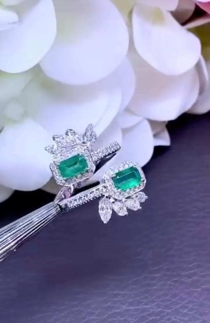 AIG Certified 1.21 Ct Zambian Emeralds 1.15 Ct Diamonds 18k Gold Ring For Sale 2