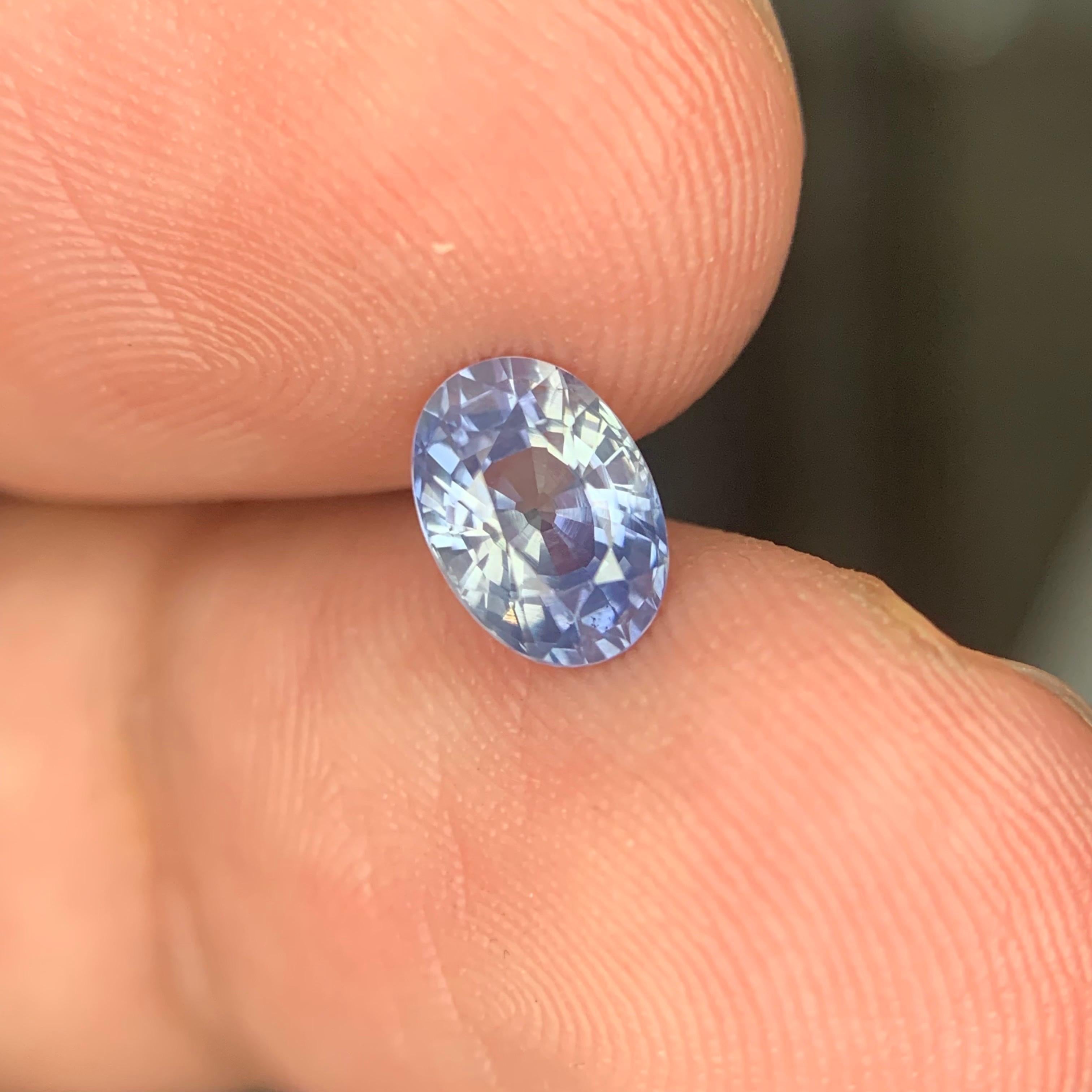 Gemma di forma ovale di zaffiro sciolto naturale del Madagascar certificata AIG da 1,23 carati in vendita 6