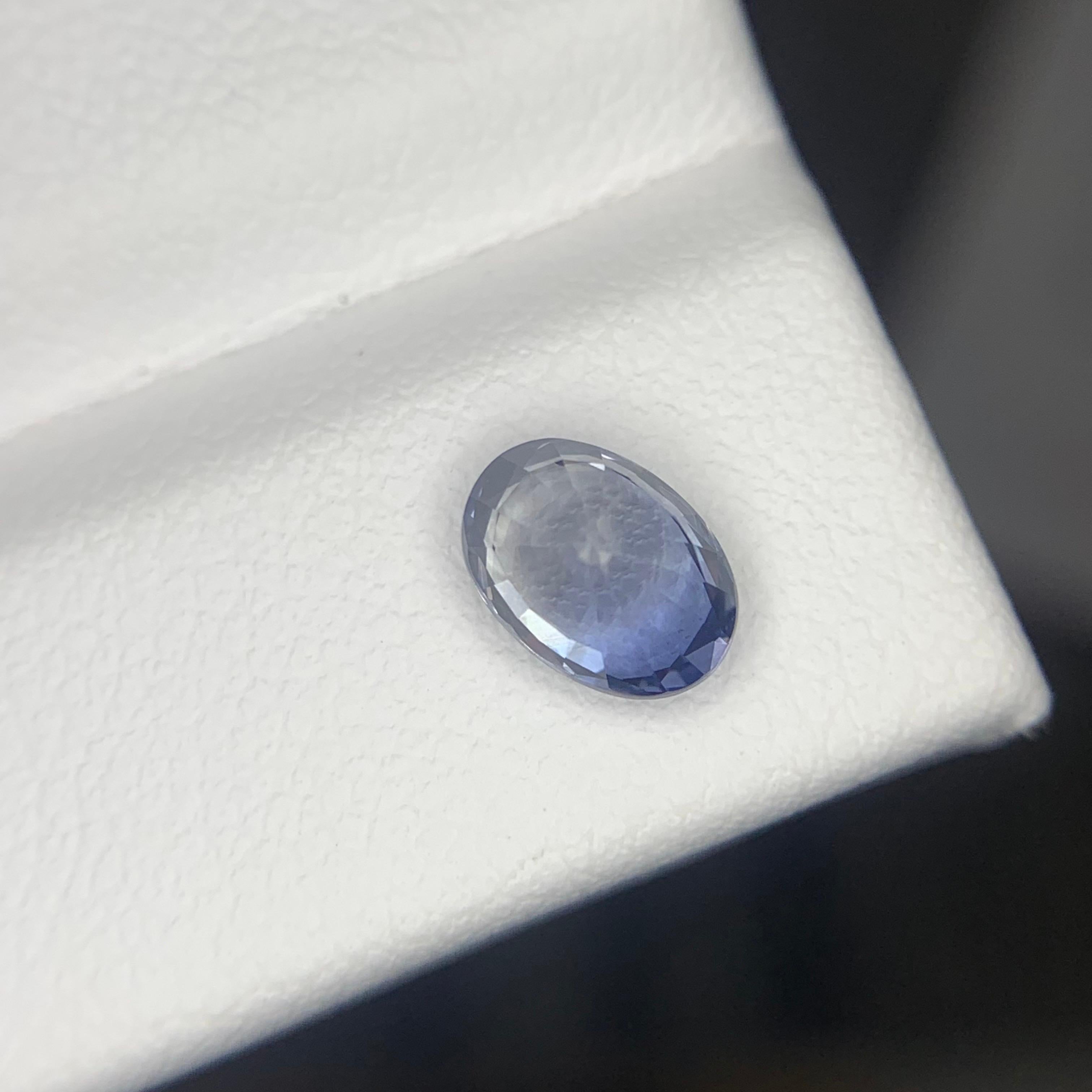 Gemma di forma ovale di zaffiro sciolto naturale del Madagascar certificata AIG da 1,23 carati in vendita 8