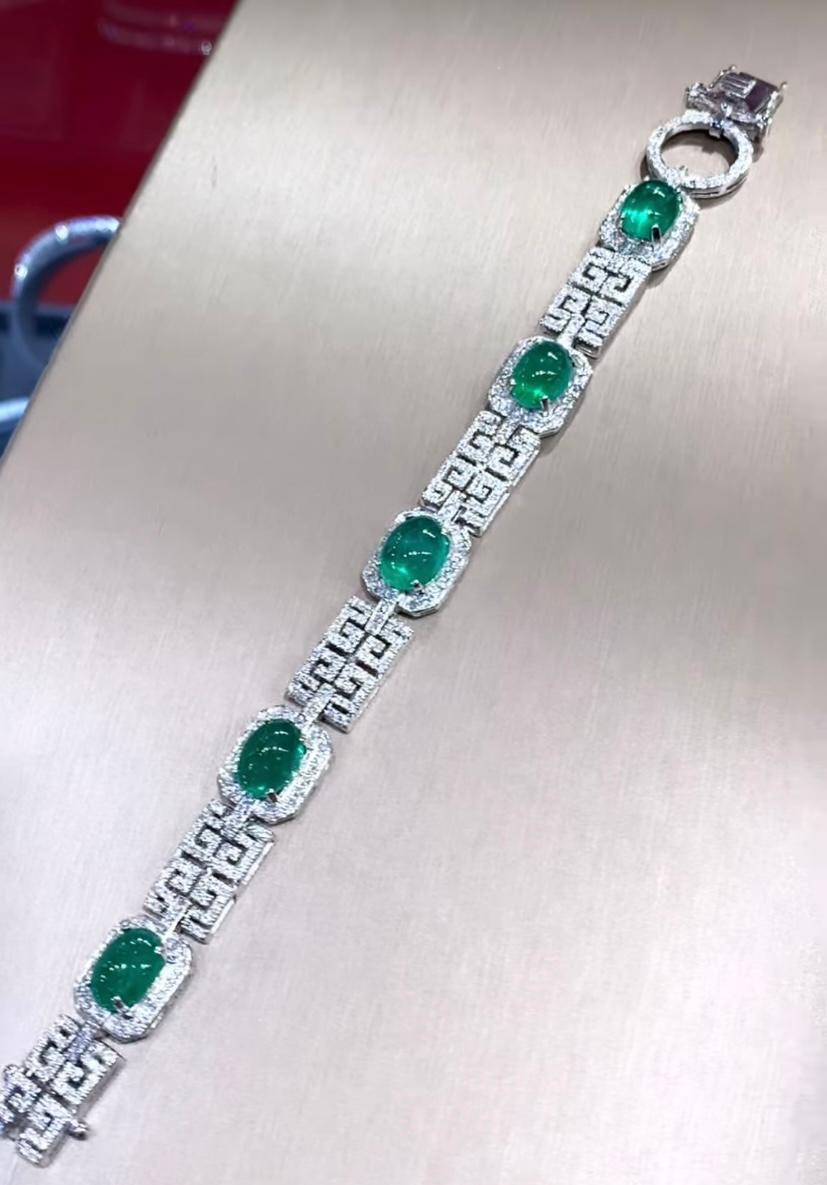 Women's AIG Certified 13.00 Carat Zambian Emeralds  2.50 Ct Diamonds 18K Gold Bracelet For Sale