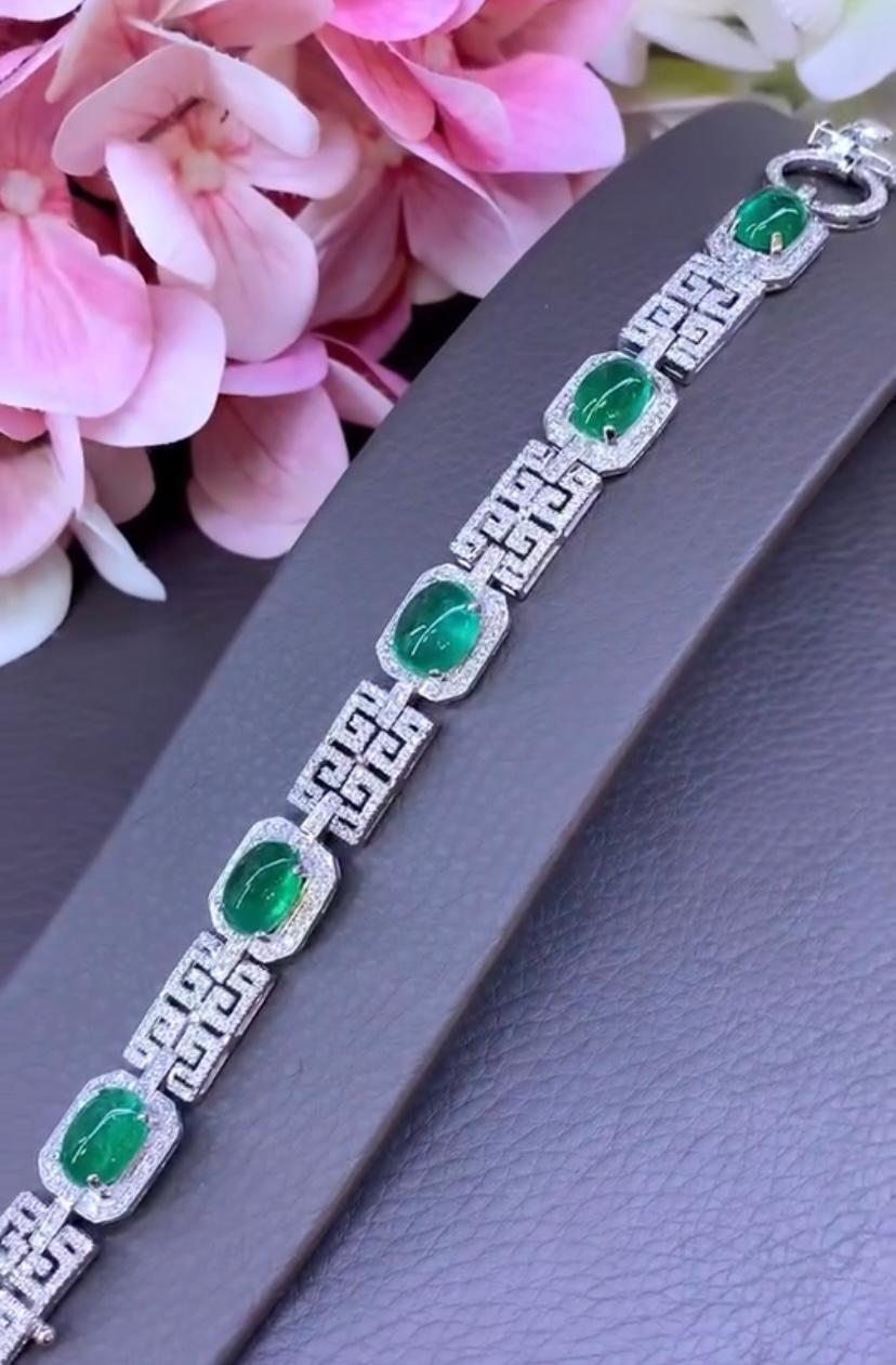 AIG Certified 13.00 Carat Zambian Emeralds  2.50 Ct Diamonds 18K Gold Bracelet For Sale 4