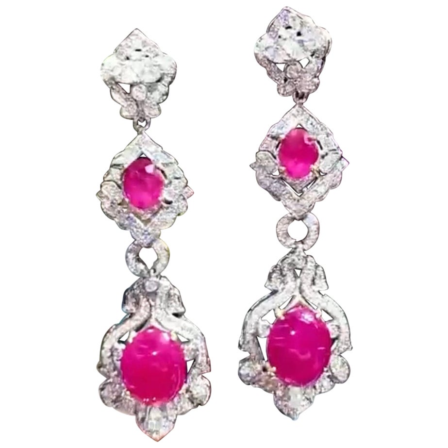 Rubíes de Birmania de 13.00 quilates con certificación AIG  Pendientes de oro de 18 quilates con diamantes de 3,50 quilates