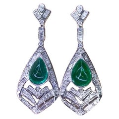 Orecchini in oro 18K con smeraldi dello Zambia certificati AIG da 13,00 carati e 2,50 carati di diamanti