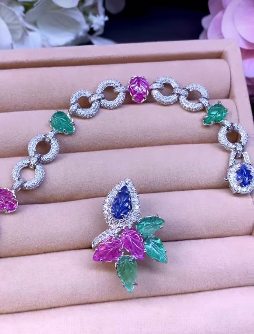 AIG Certificado 13.30 Ct Esmeraldas Talladas Rubíes Zafiros Diamantes 3.70 Ct  Fije en Nuevo estado para la venta en Massafra, IT