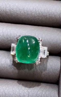 AIG Certified 14.00 Carat Zambian Emerald 1.85 Ct Diamonds 18K Gold Ring