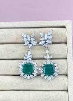AIG Certified 14.00 Carats Zambian  Emeralds 6.90 Ct Diamonds 18K Gold Earrings