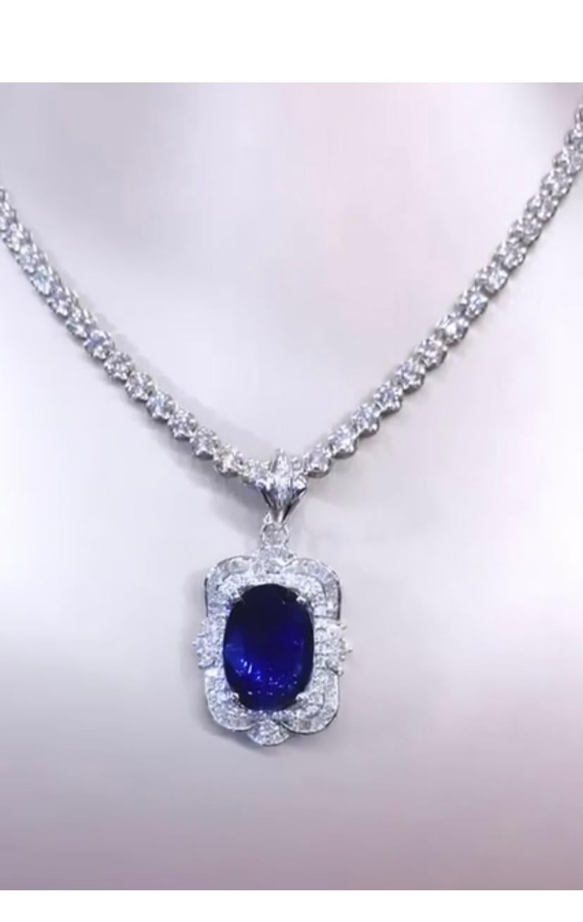 AIG Certified 14.60 Ct Siam Sapphires 2.42 Ct Diamonds 18K Gold Pendant  In New Condition For Sale In Massafra, IT