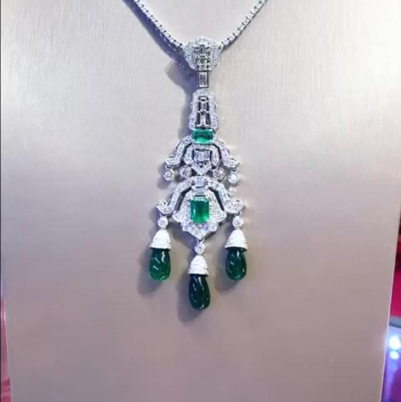 Emerald Cut AIG Certified  14.69 Ct  Zambian Emerald 18K Gold Pendant  For Sale