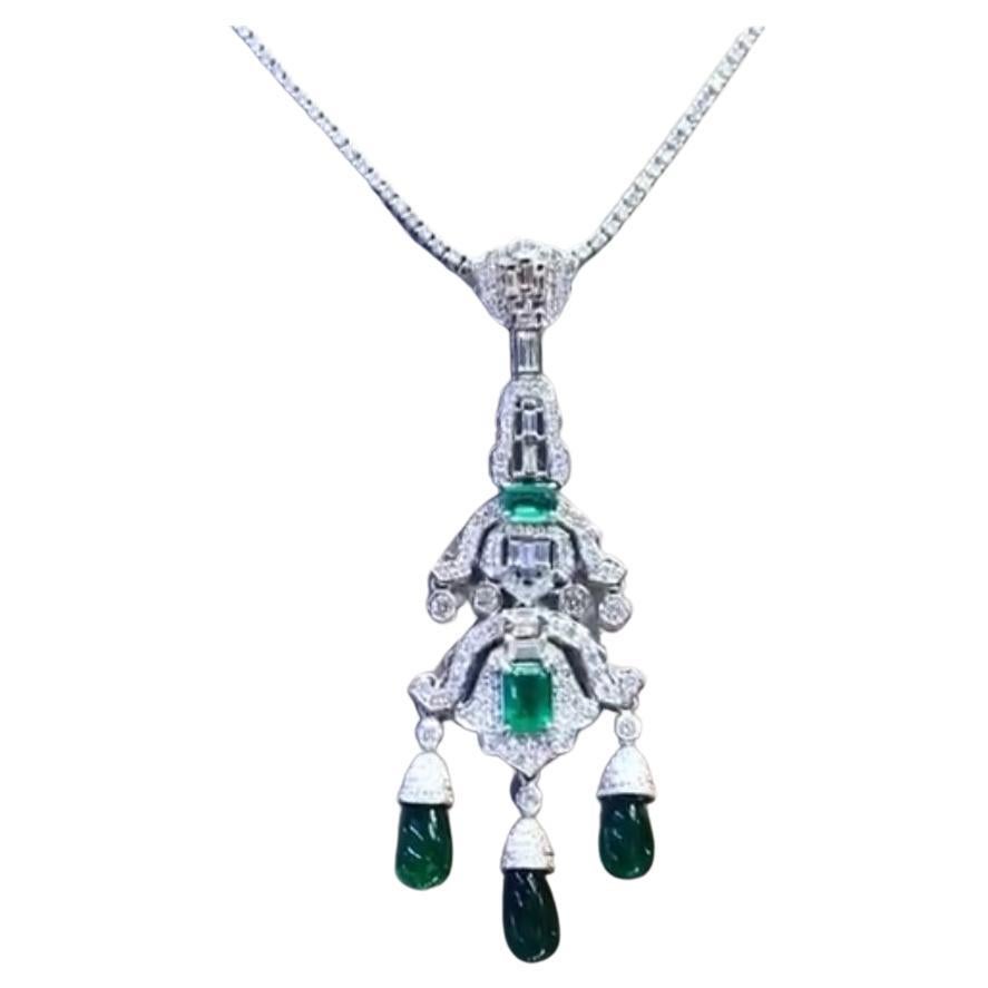 AIG Certified  14.69 Ct  Zambian Emerald 18K Gold Pendant  For Sale