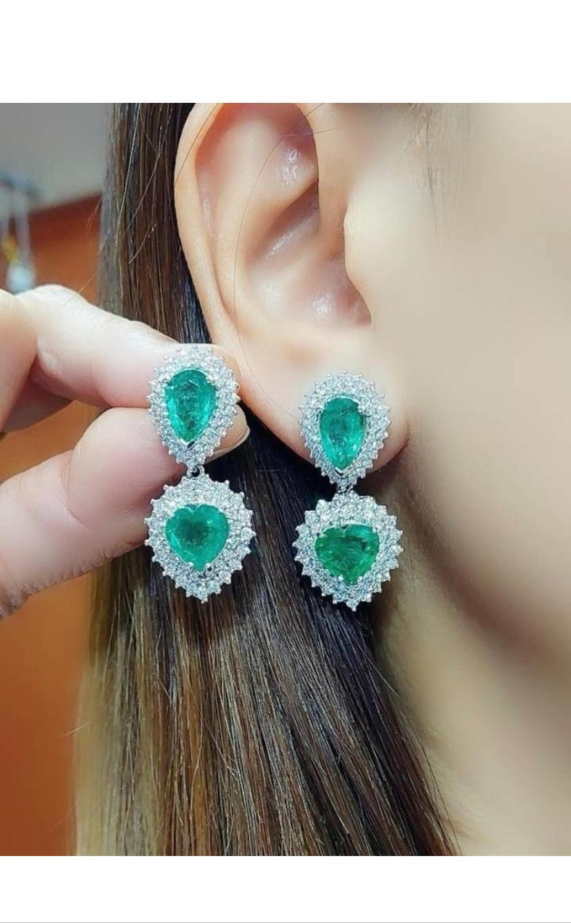 Smeraldi dello Zambia certificati AIG da 14.90 carati  Orecchini con diamanti da 3,90 carati in oro 18k in vendita 3