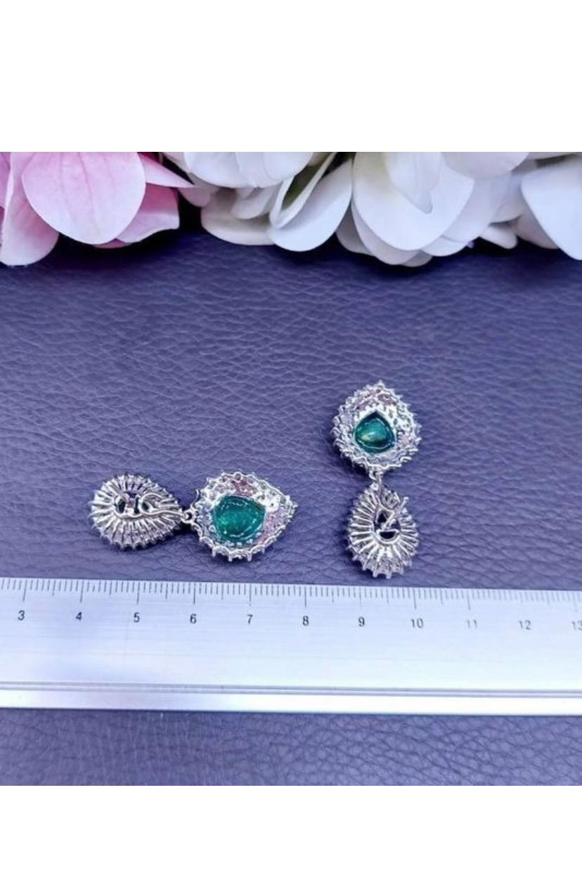 Smeraldi dello Zambia certificati AIG da 14.90 carati  Orecchini con diamanti da 3,90 carati in oro 18k in vendita 4