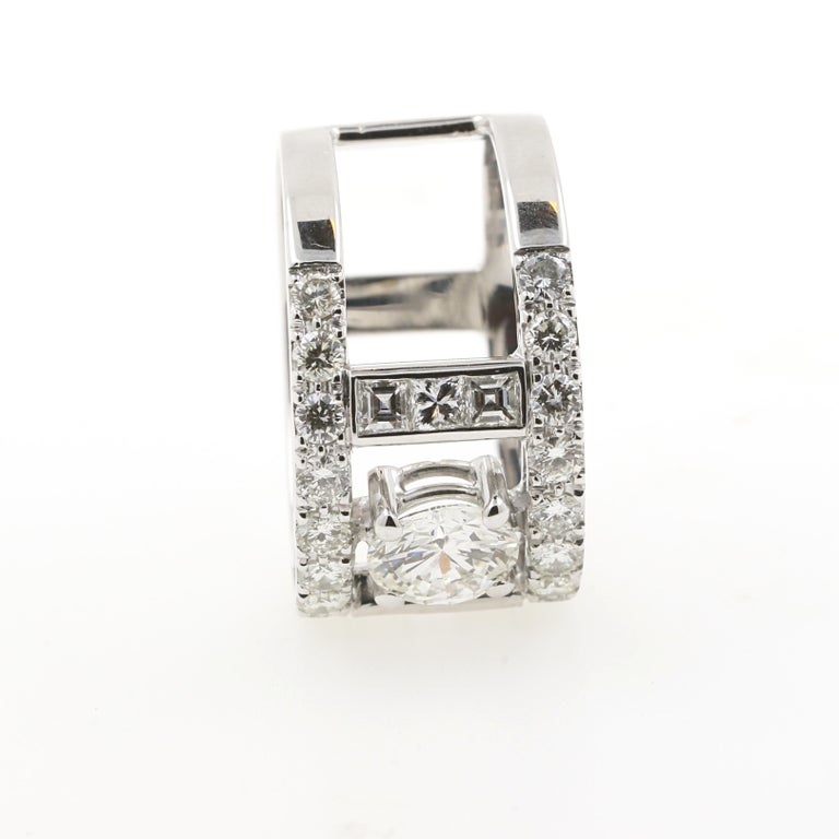 AIG Certified 1.50 Carat Central Diamond Engagement Ring with 1.98 Ct Diamonds For Sale at 1stDibs