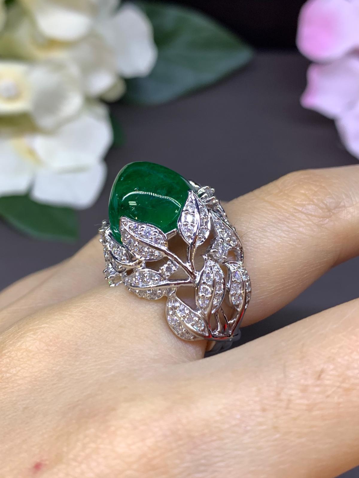 AIG Certified 15.00 Carats Natural Zambian Emeralds  Diamonds 18k Gold Ring For Sale 9