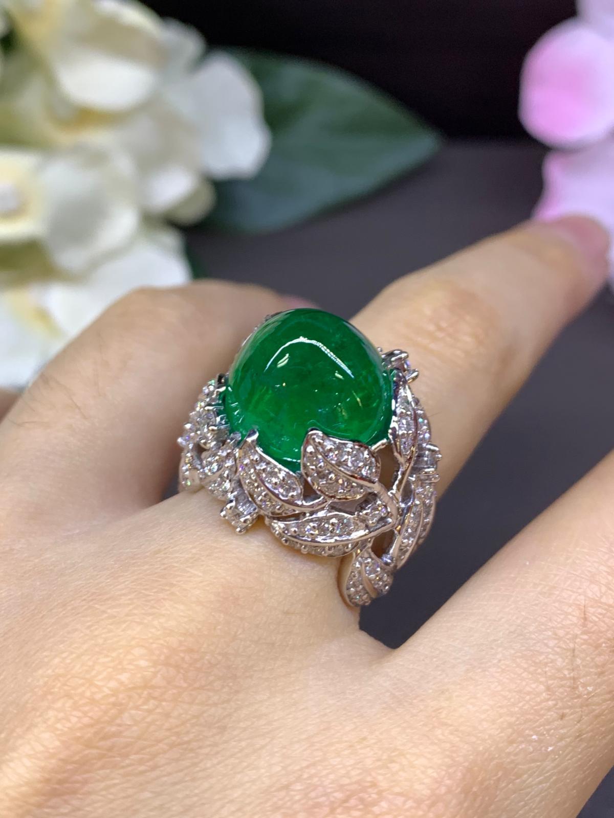 AIG Certified 15.00 Carats Natural Zambian Emeralds  Diamonds 18k Gold Ring For Sale 12