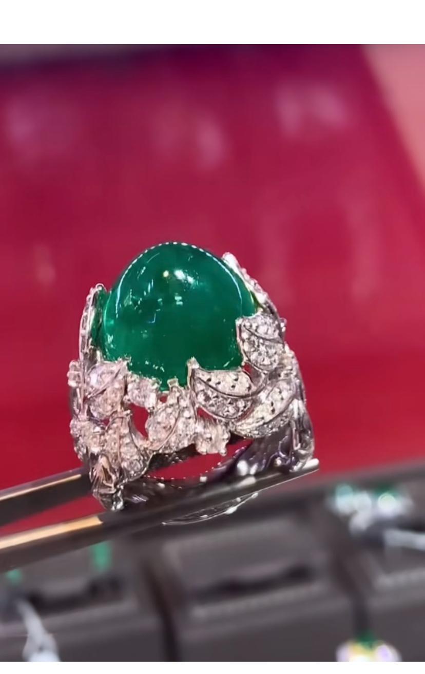 AIG Certified 15.00 Carats Natural Zambian Emeralds  Diamonds 18k Gold Ring For Sale 2