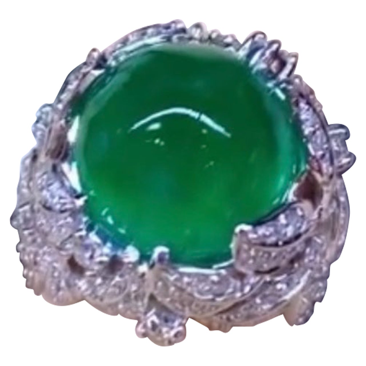 AIG Certified 15.00 Carats Natural Zambian Emeralds  Diamonds 18k Gold Ring For Sale