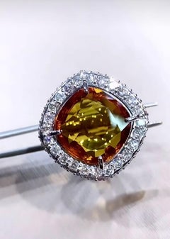 AIG-zertifizierter 15,00 Karat orangefarbener Saphir 3,70 Karat Diamanten 18K Gold Ring