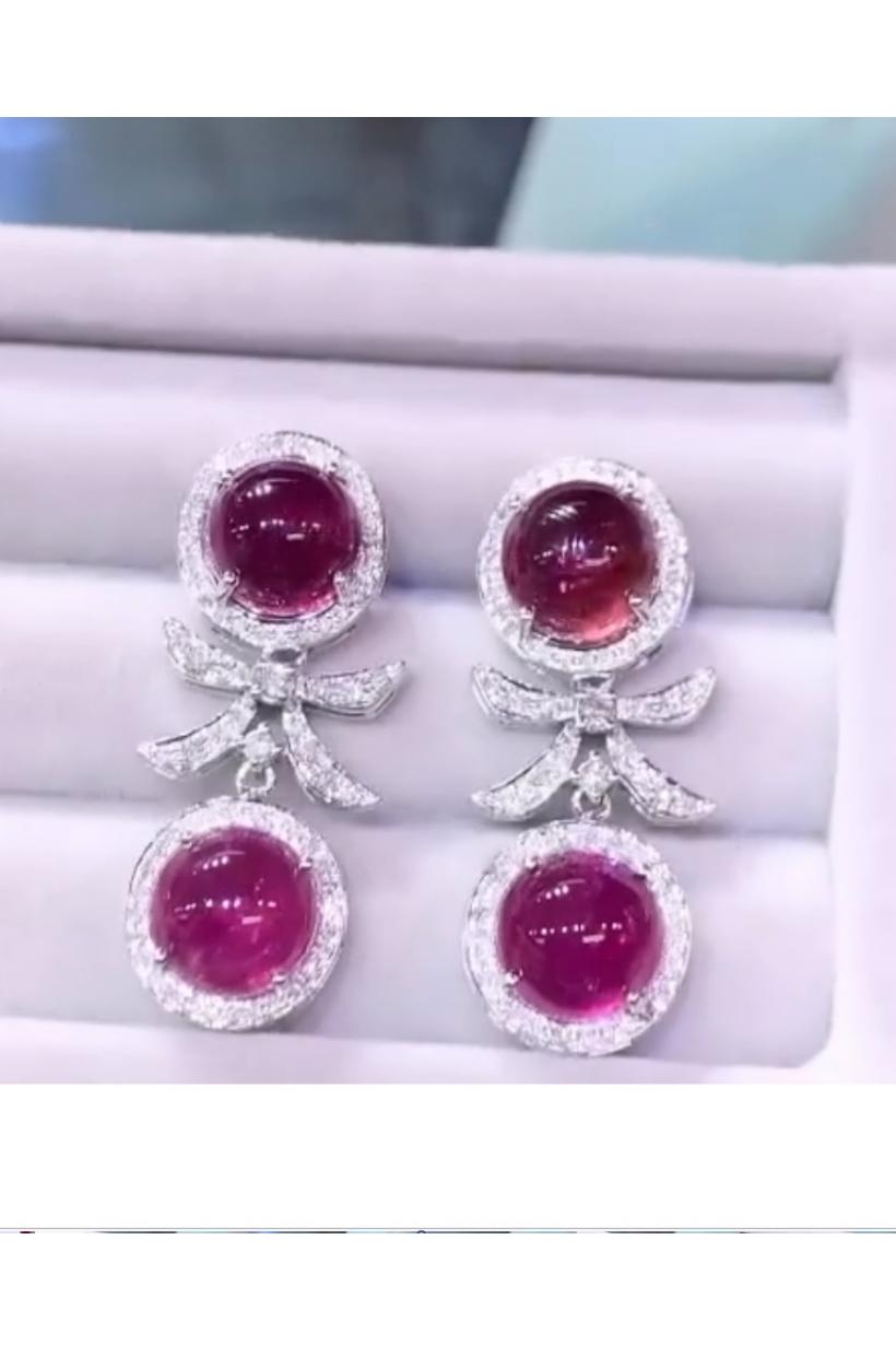 AIG Certified 15.00 Carats Rubellite Tourmalines  Diamonds 18K Gold Earrings  In New Condition For Sale In Massafra, IT