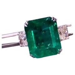 AIG Certified 15.00 Carats Zambian Emerald GIA certified 2.00 Ct Diamonds Ring