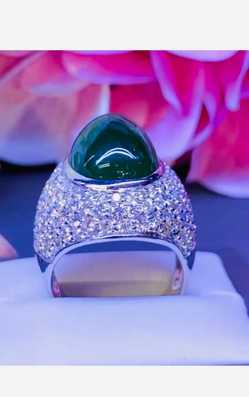 Women's AIG Certified 15.01 Carats Zambian Emerald   4.60 Ct Diamonds 18K Gold Ring  For Sale