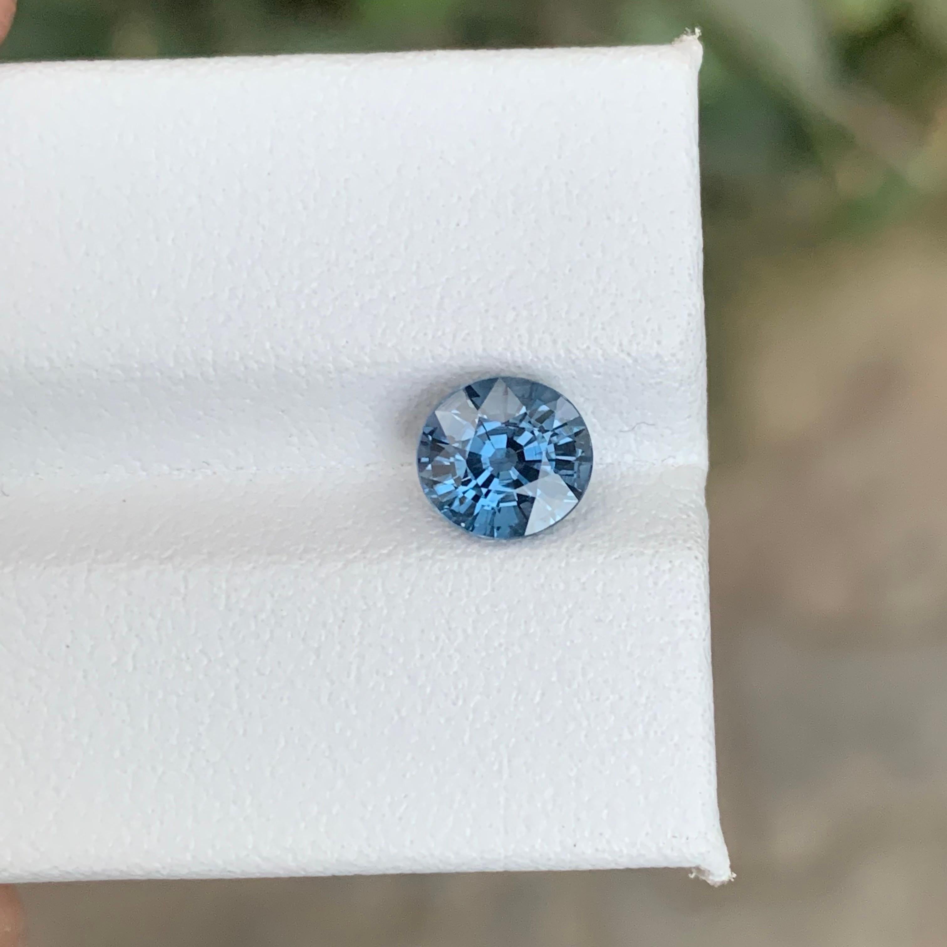 AIG zertifiziert 1,53 Karat natürlichen lose Kobalt Spinell Edelstein aus Tansania (Arts and Crafts) im Angebot