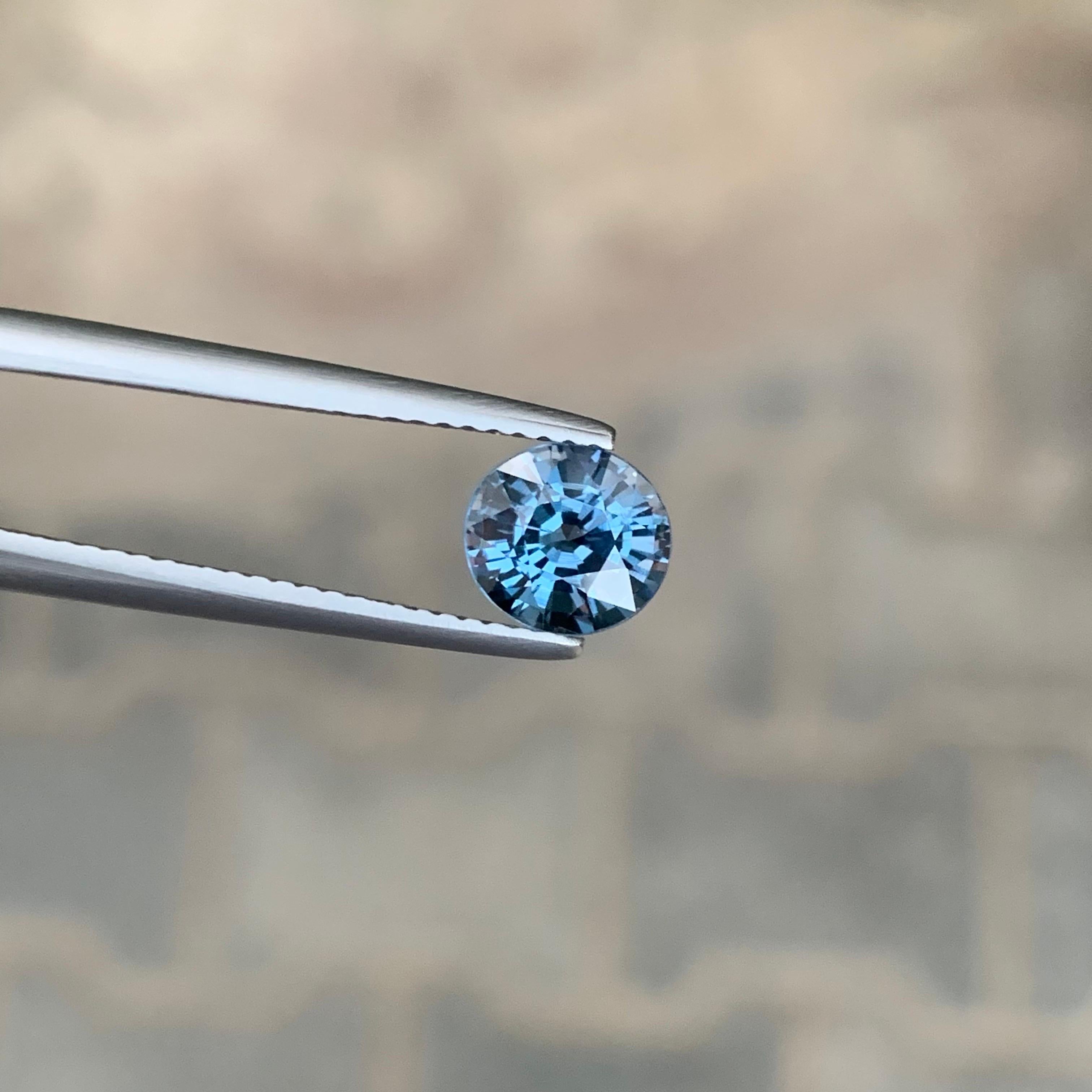 AIG zertifiziert 1,53 Karat natürlichen lose Kobalt Spinell Edelstein aus Tansania für Damen oder Herren im Angebot