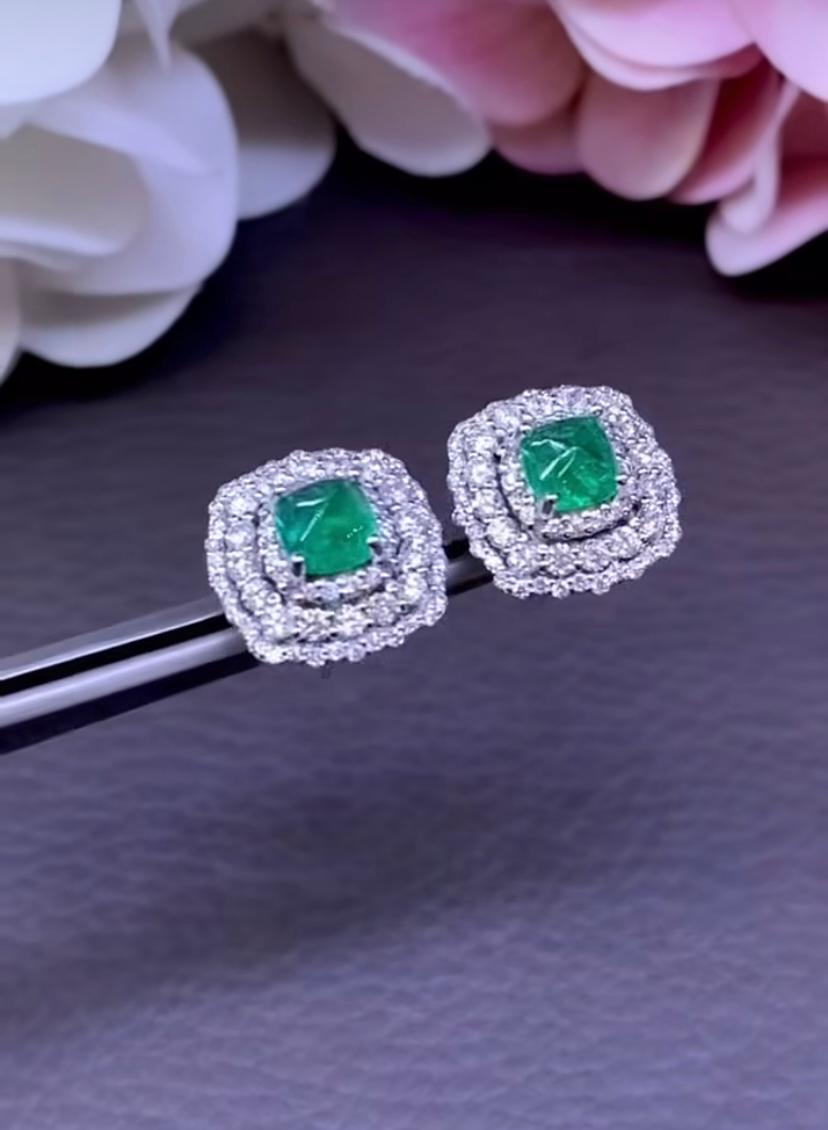 Orecchini in oro 18k con smeraldi dello Zambia certificati AIG da 1,54 carati e diamanti da 1,20 carati In condizioni Nuovo in vendita a Massafra, IT