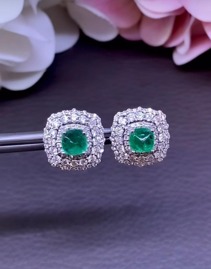 Donna Orecchini in oro 18k con smeraldi dello Zambia certificati AIG da 1,54 carati e diamanti da 1,20 carati in vendita