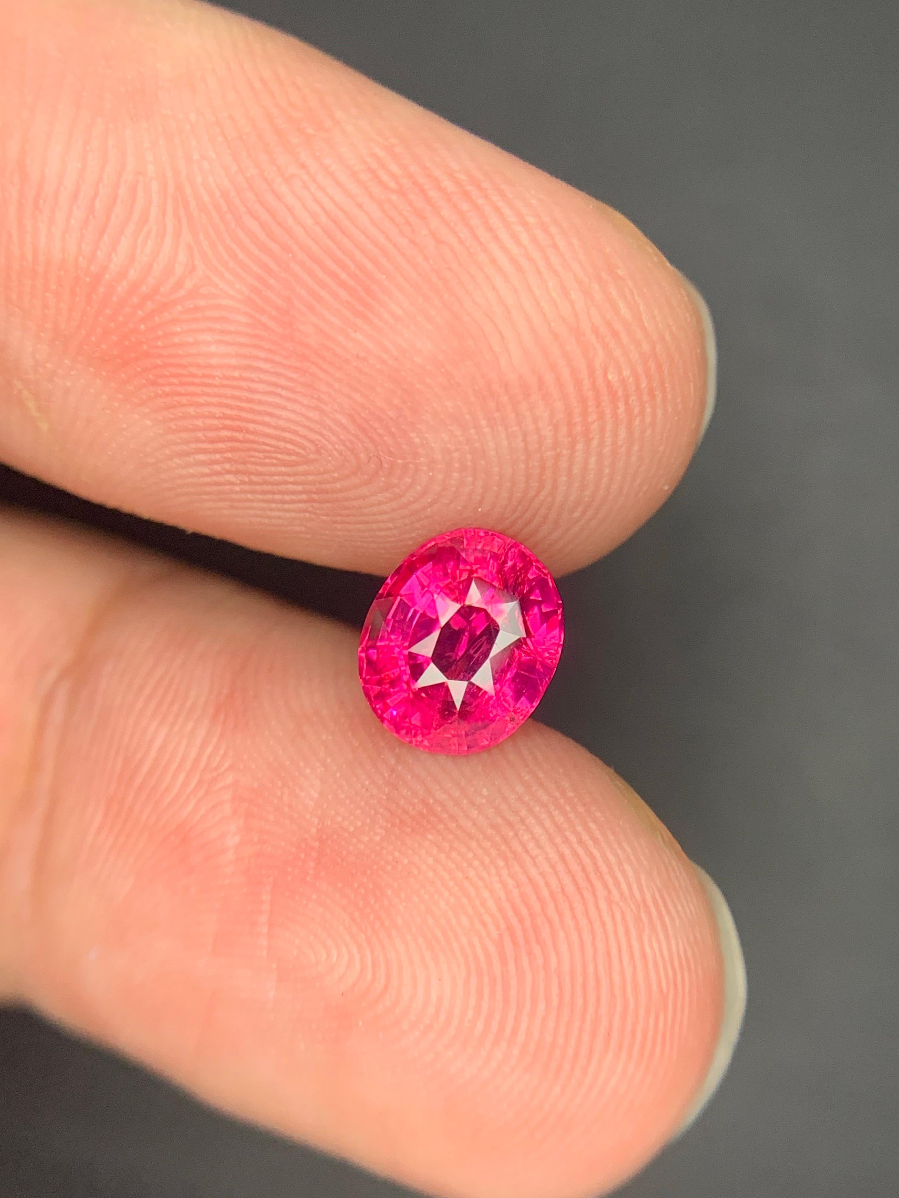 AIG zertifiziert 1,62 Karat natürlichen losen Mahenge Spinell Oval Form Edelstein im Angebot 5