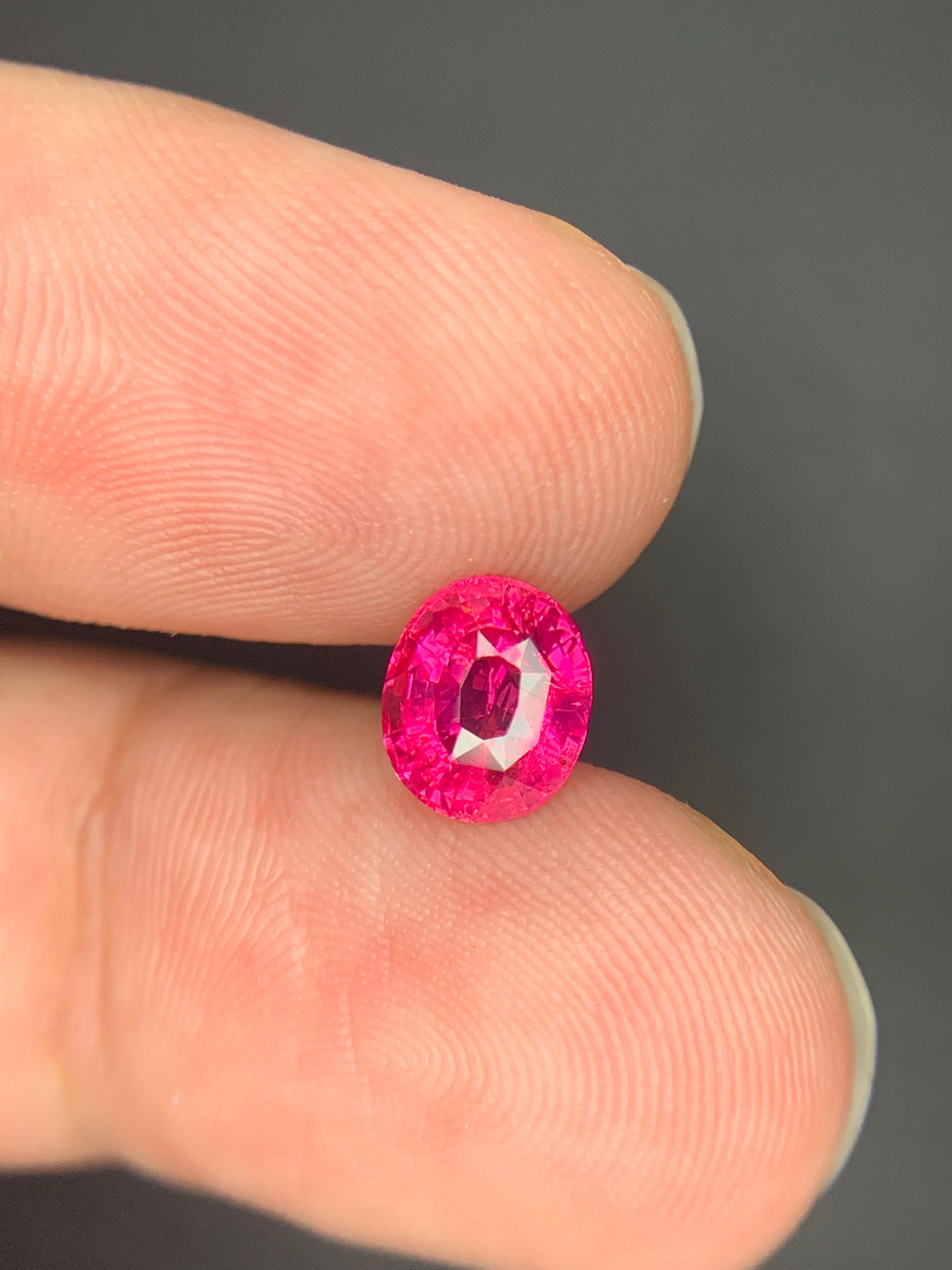 AIG zertifiziert 1,62 Karat natürlichen losen Mahenge Spinell Oval Form Edelstein im Angebot 7