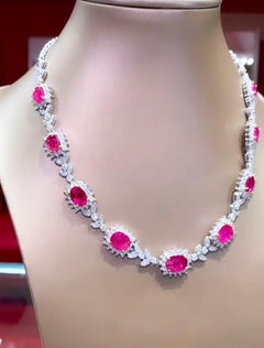Certified 16.00 Carats Rubies 6.00 Carats Diamonds 18K Gold Necklace