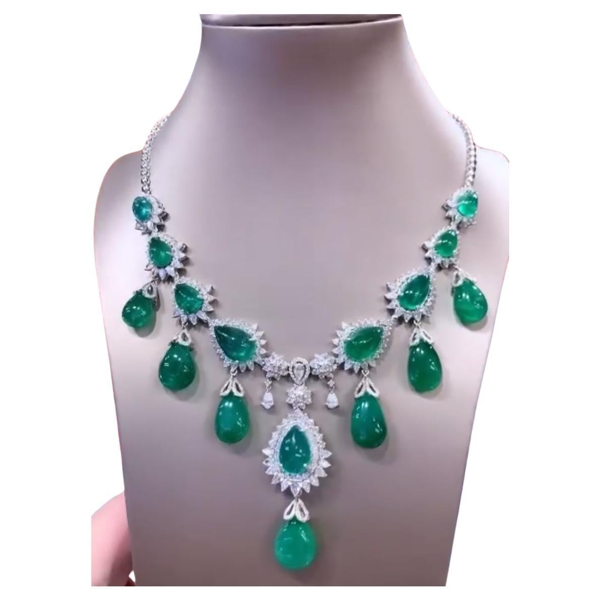 Une nouvelle série pour la famille Masterpiece.
Les By Design Jewelers peuvent être d'une beauté à couper le souffle, avec leur artisanat complexe et époustouflant. Leur attrait est indéniable, car elles ont le pouvoir de captiver et d'enchanter