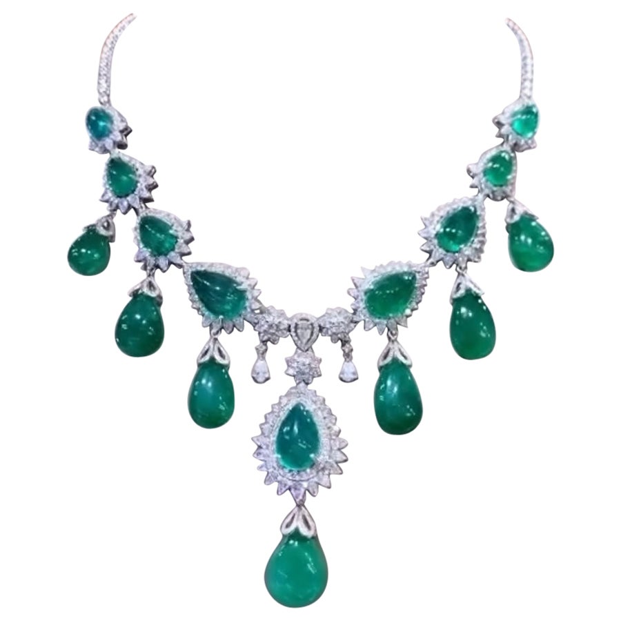 AIG Certificado 165,00 Quilates Esmeraldas de Zambia 14,00 Ct Diamantes Collar de Oro de 18K