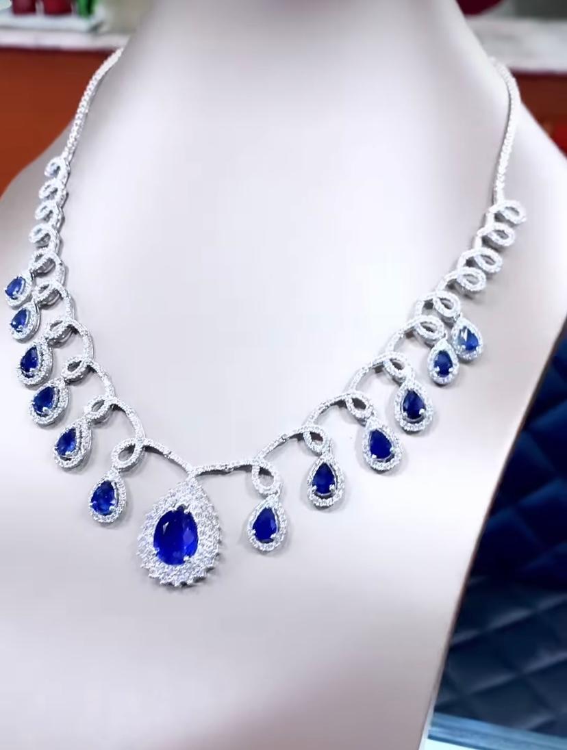 From new autumn collection, an exquisite fabulous necklace by Italian designer , so  stunning and refined style, a very piece of goldsmith’s art.
Necklace come in 18k with 13 pieces of natural Ceylon vivid Royal blu sapphires 16,84 carats, fine