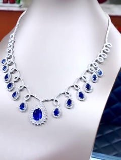 AIG Certified 16.84 Ct Ceylon Vivid Royal Blue Sapphires Diamonds Necklace