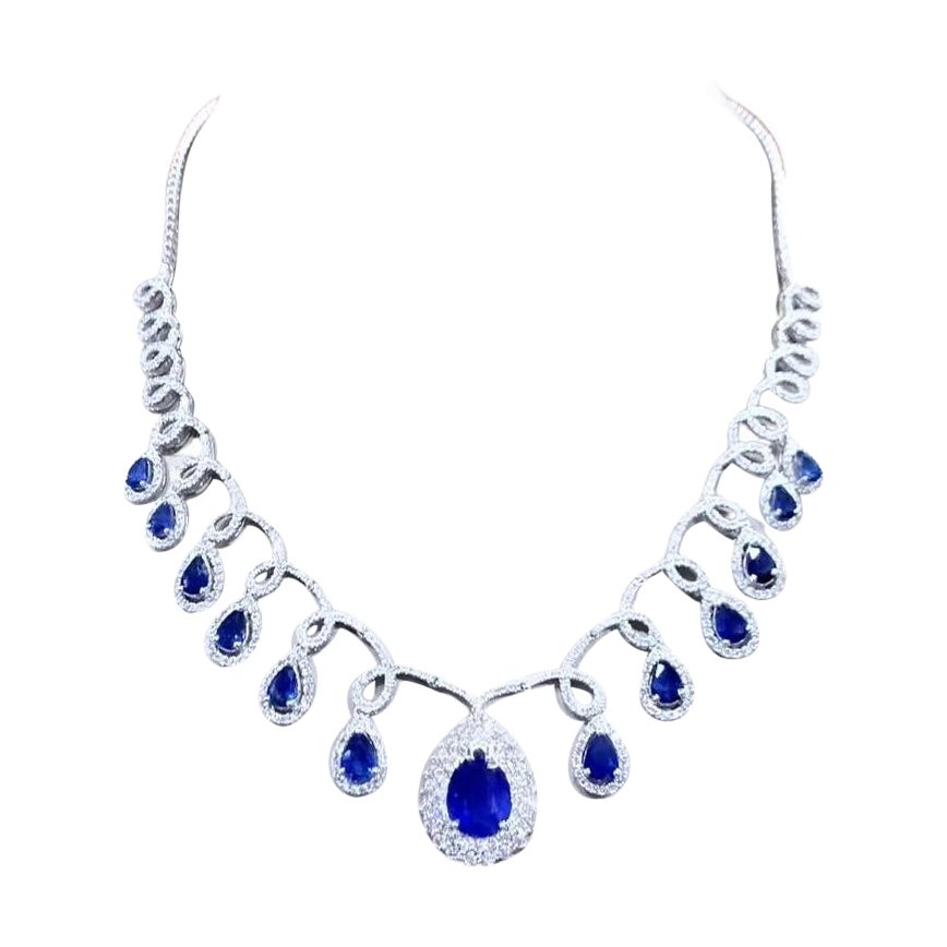 Collana di diamanti con zaffiri blu reale di Ceylon certificati AIG da 16,84 carati