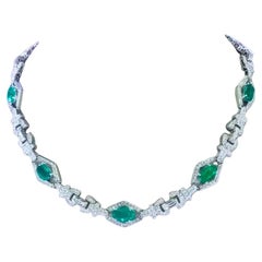 AIG Certified 17.00 Carat Zambian Emeralds 6.50 Carat Diamonds 18K Gold Necklace